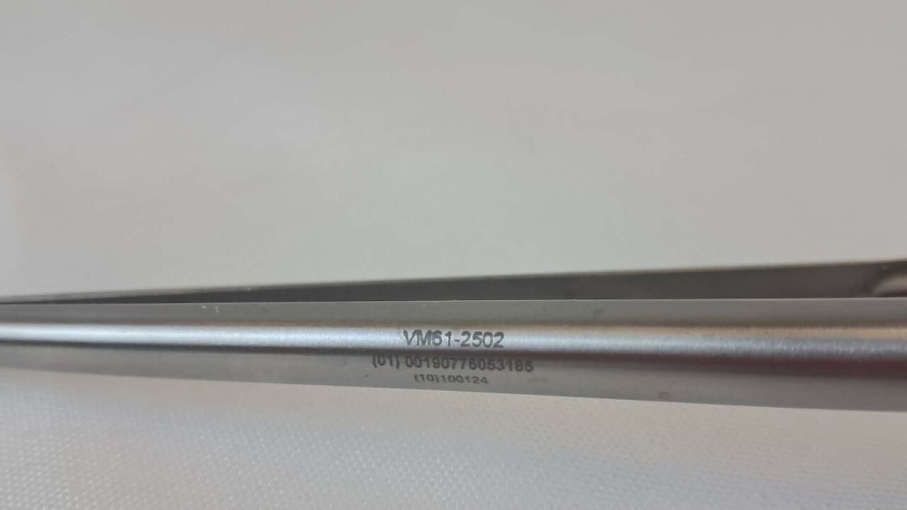 V. MUELLER VM61-2502 Castroviejo Needle Holder 5.5" Straight TC Jaws Locking — photo 3
