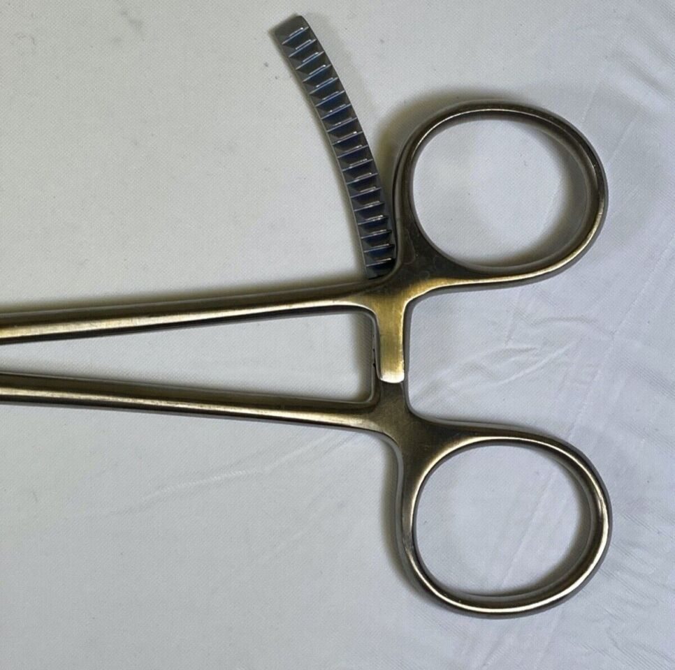 BIOMET MICROFIXATION SP-2972 Mandible Fracture Modified Holding Forcep — photo 6