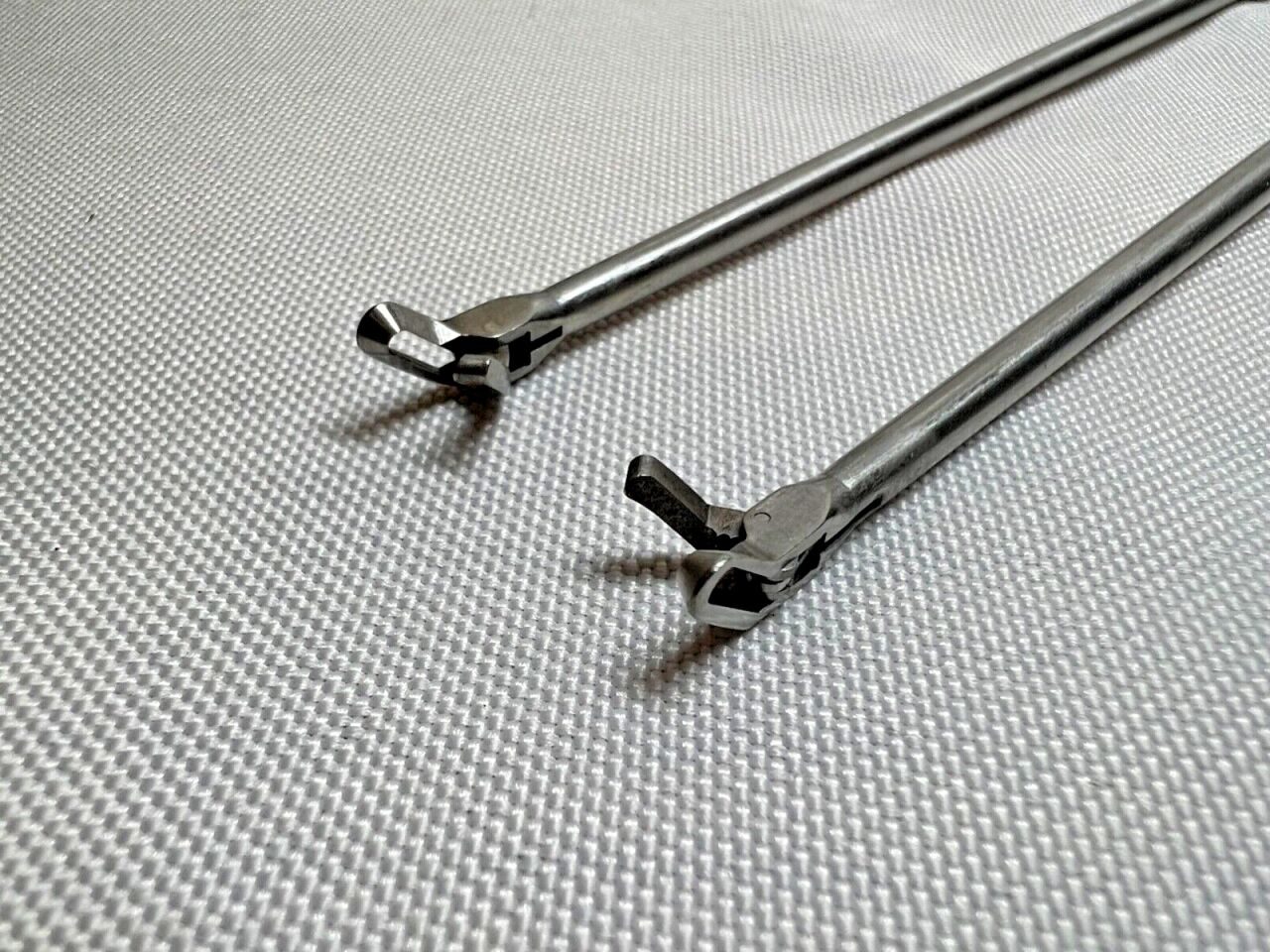 ARTHROTEK 902273 & 902373 3.4mm Angulated 45deg Curved Punches Left & Right Set of 2 — photo 4