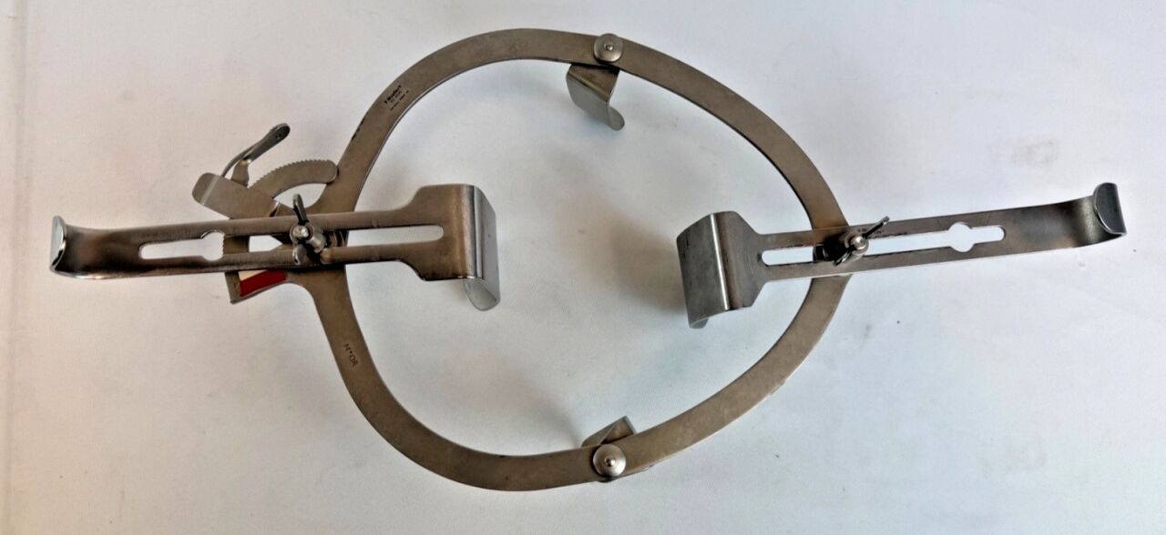 V. MUELLER SU3055 O'Sullivan-O'Connor Abdominal Retractor w/ 2 Blades