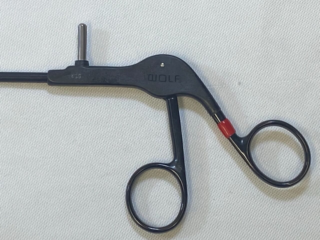 R. WOLF 8384.12 5mm X 46cm Monopolar Biopsy Punch Forcep Laparoscopic Monopolar Biopsy Punch Forcep — photo 2
