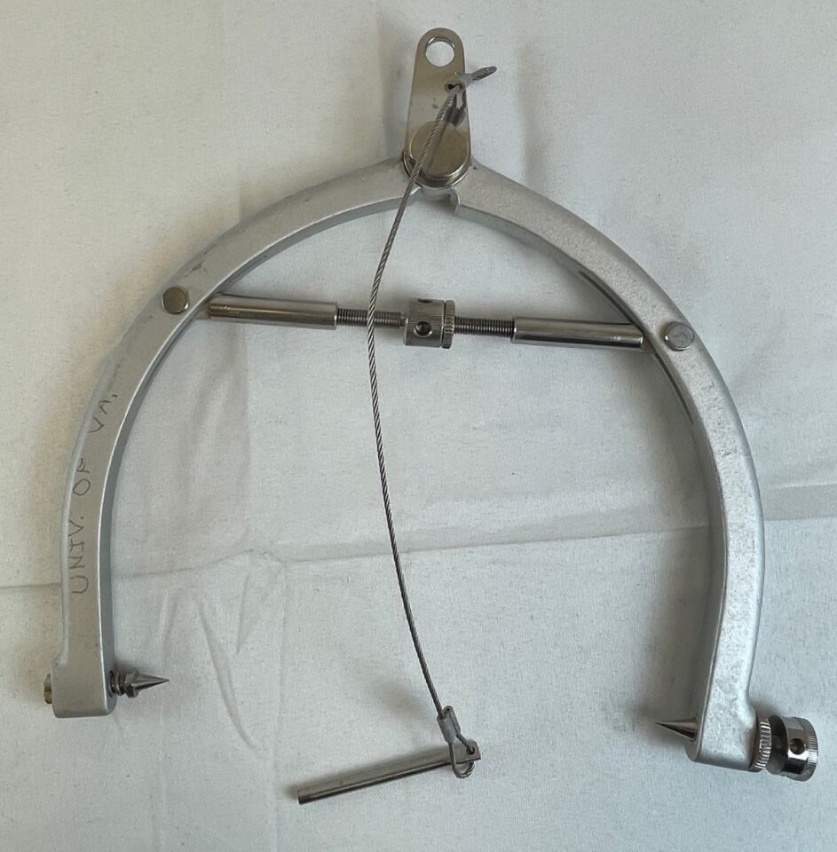 CODMAN 66-1035 Skull Traction Tongs w/ Spring Loaded Pin — photo 7