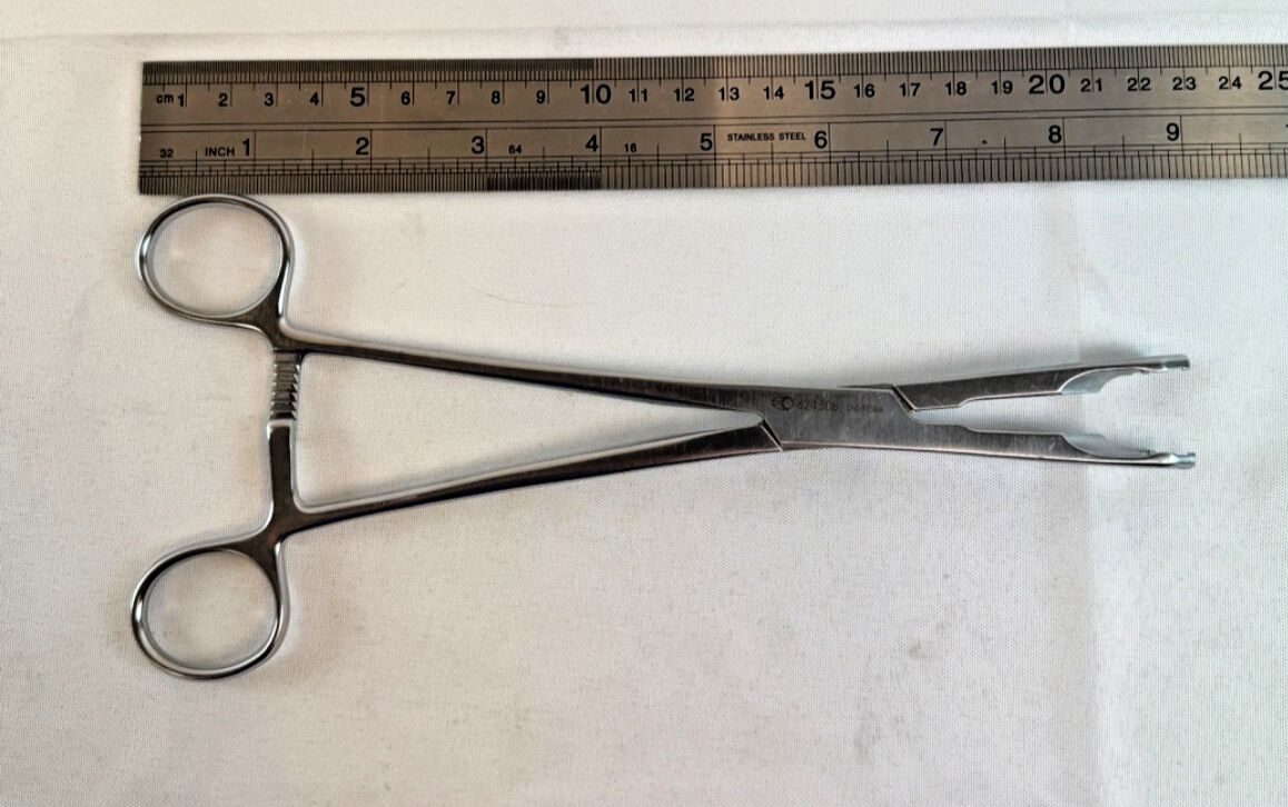 GLOBUS MEDICAL 624.308 Trial Sizer Holder Holding Forcep Angled Jaws — photo 7