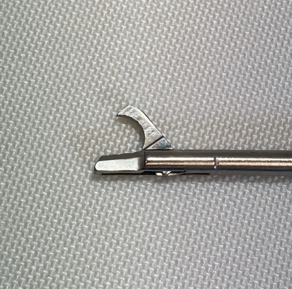 SHUTT-LINVATEC 1.10011 Straight Micro Scissor 3.4mm x 130mm 9.25" — photo 4