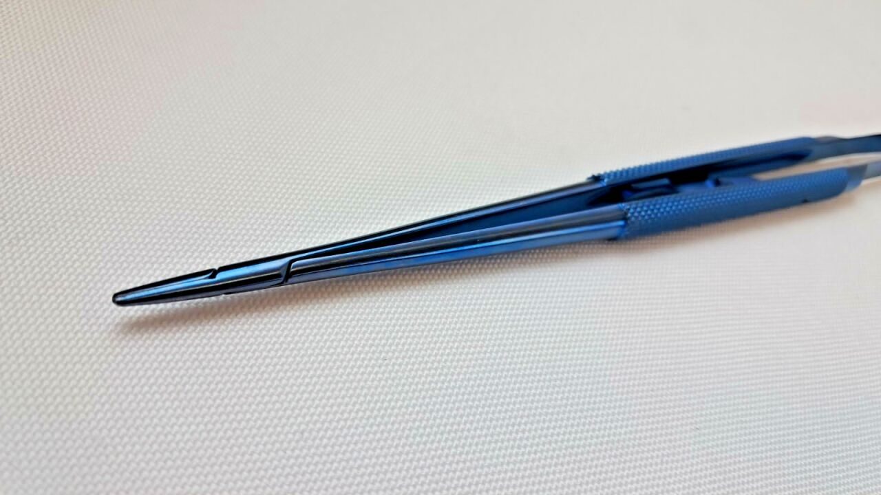 SYMMETRY TI Jacobson Needle Holder SSI Ultra  52525T Titanium Needle Holder Locking Straight Jacobson — photo 4