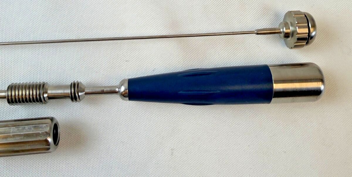 STRYKER 48511905 Reflex Hybrid ACP Extraction Driver w/ Draw Rod Guide & Case — photo 3