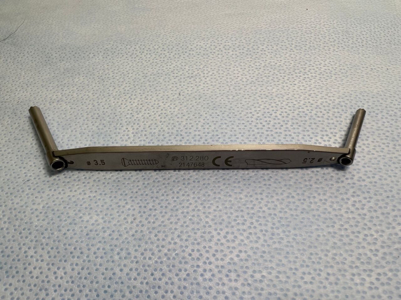 SYNTHES 312.28 Double Drill Guide 3.5mm/2.5mm — photo 1