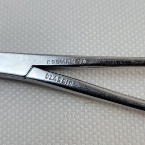 CODMAN Lot of 2 Mosquito Hemostatic Forceps Curved Tips Serrated 4" — photo 5
