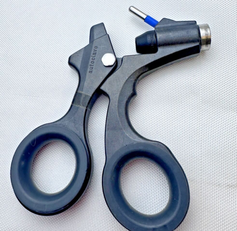 OLYMPUS A60201A Laparoscopic Monopolar Ergo S Handle — photo 4