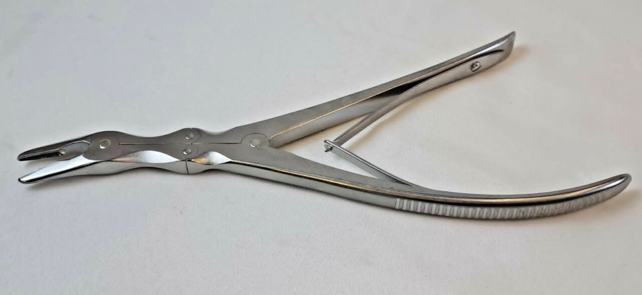 AESCULAP FO527R Leksell Duckbill Rongeur, ANG, 3 X16mm — photo 3