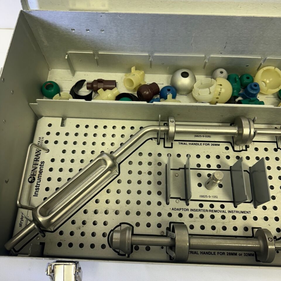 VARIOUS  Stryker Howmedica Centrax Bipolar System Trial & Instrument Set w/ Extras and Case — photo 11