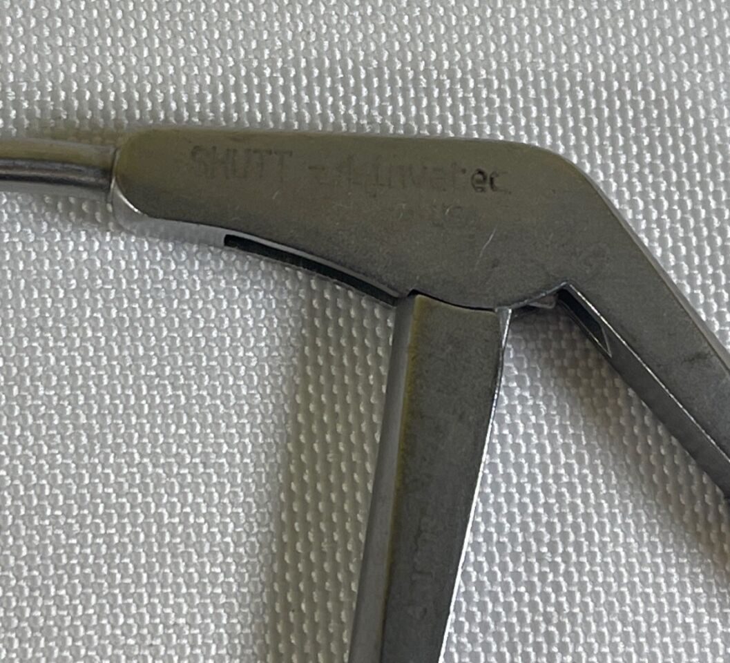 SHUTT-LINVATEC 4.1003 Shovel Forceps Mini Straight 3.4mm Shaft Arthroscopy — photo 3