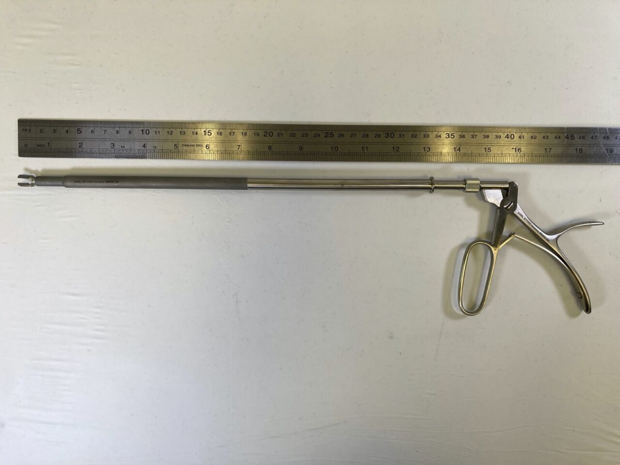 KARL STORZ 26060GA 10mm x 33cm Medium Endoscopic Clip Applier Forcep — photo 9