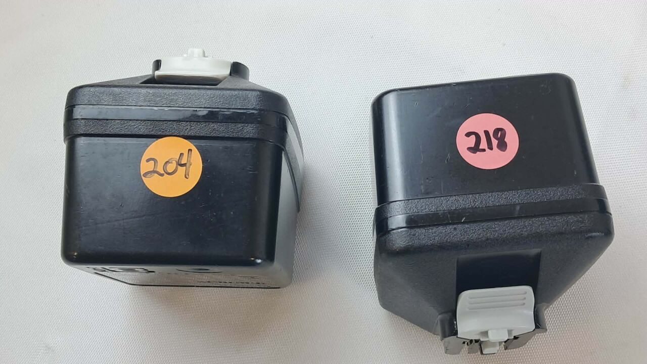STRYKER 8215 System 8 Large Battery Cycle Counts: 204 & 218