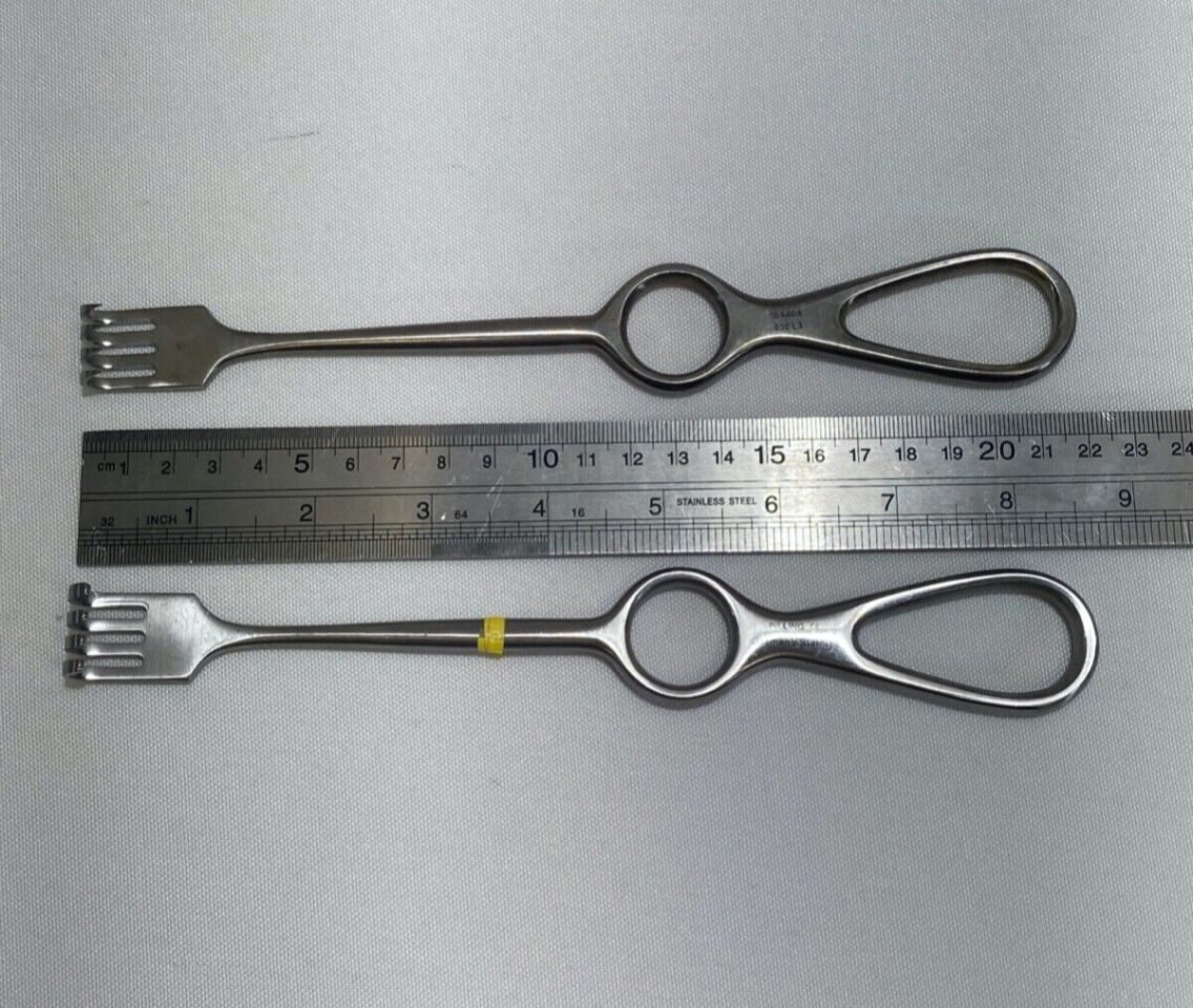 PILLING  Pair of Volkman Retractors Sharp & Blunt 4 Prong — photo 6
