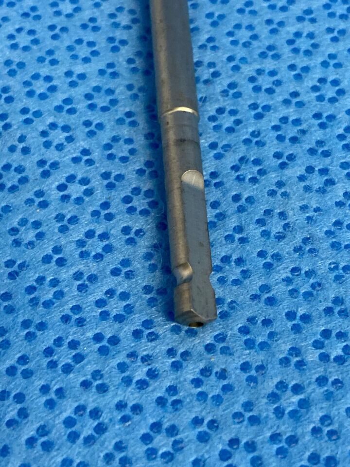 STRYKER 702482 ASNIS III Quick Connect 2.5mm Hex Cannulated Screwdriver Shaft — photo 4