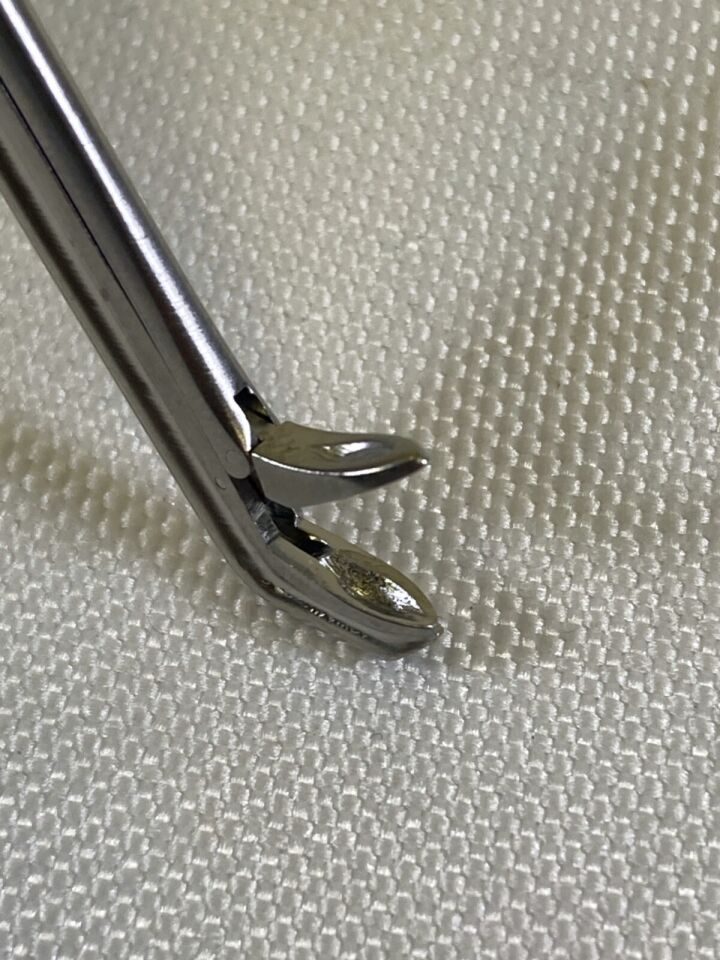 RICHARDS 23-0870 Weil Blakesley Nasal Forcep w/ Suction 45deg Up 2mm x 6mm Bite ENT — photo 7