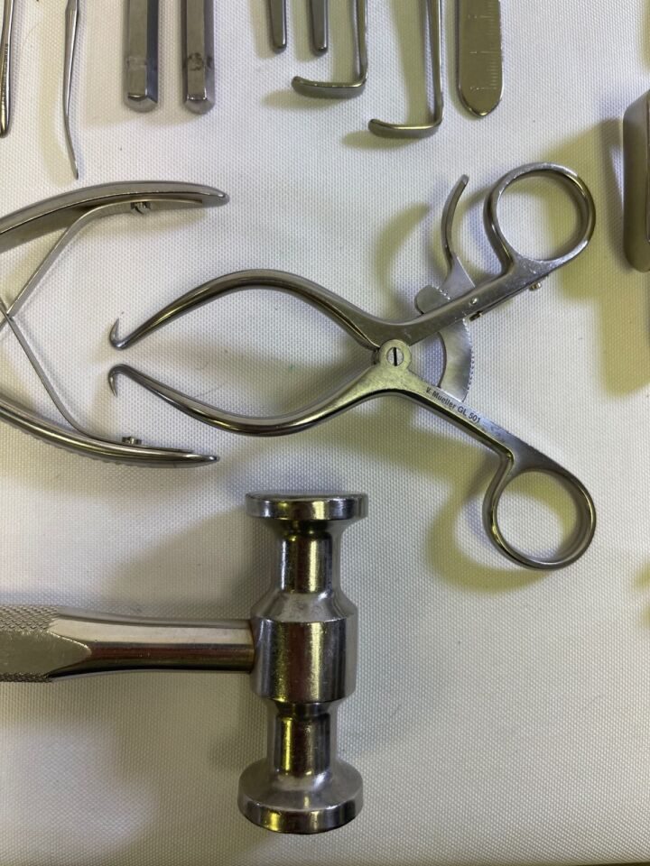 V. MUELLER Various Small Ortho/Podiatry Set w/ Sterilization Case — photo 12