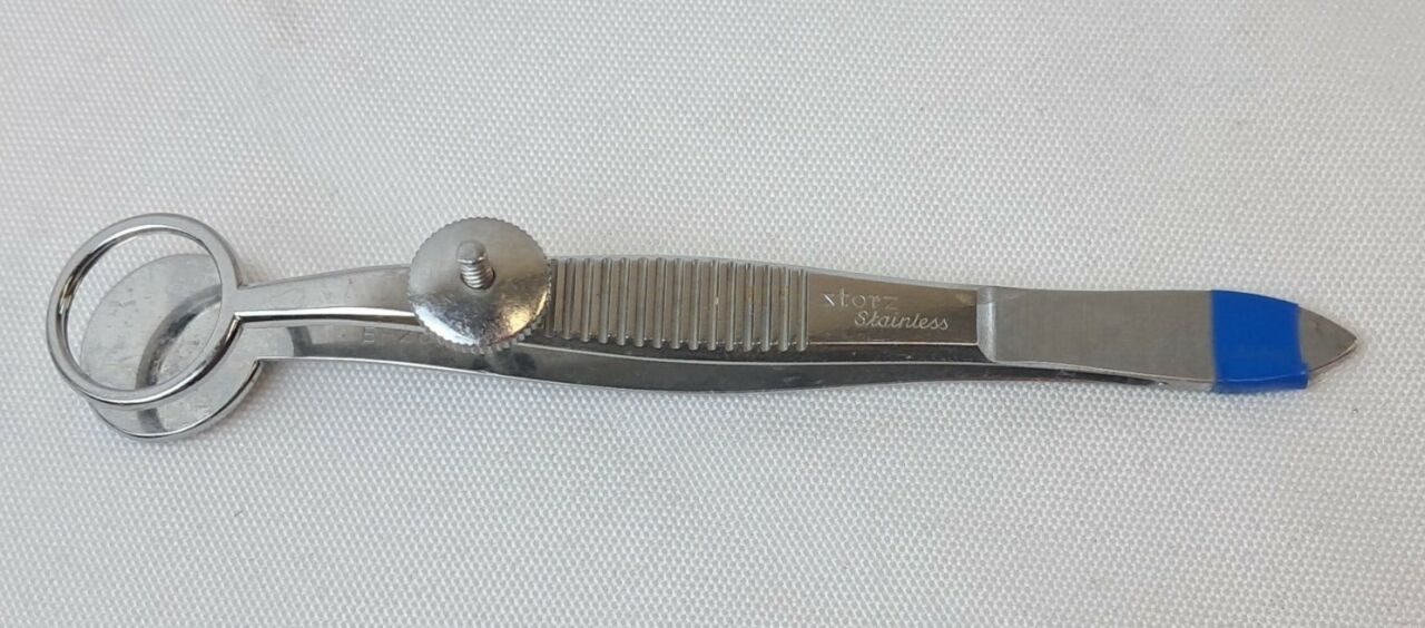 KARL STORZ E-2618 12mm (Ring) / 15mm (Plate) Hunt Chalazion Forceps — photo 2