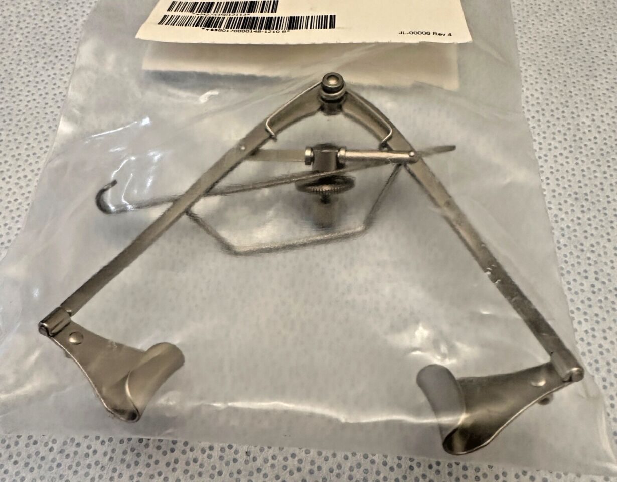 INTEGRA 350-121 Park-Guyton Eye Speculum w/ Canthus Bar 14MM Blades 41mm Spread — photo 3