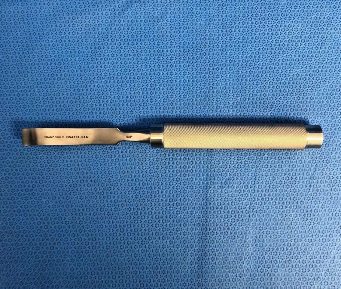 V. MUELLER 5/8in Cobb Osteotome Length 11in, Curved, Blade