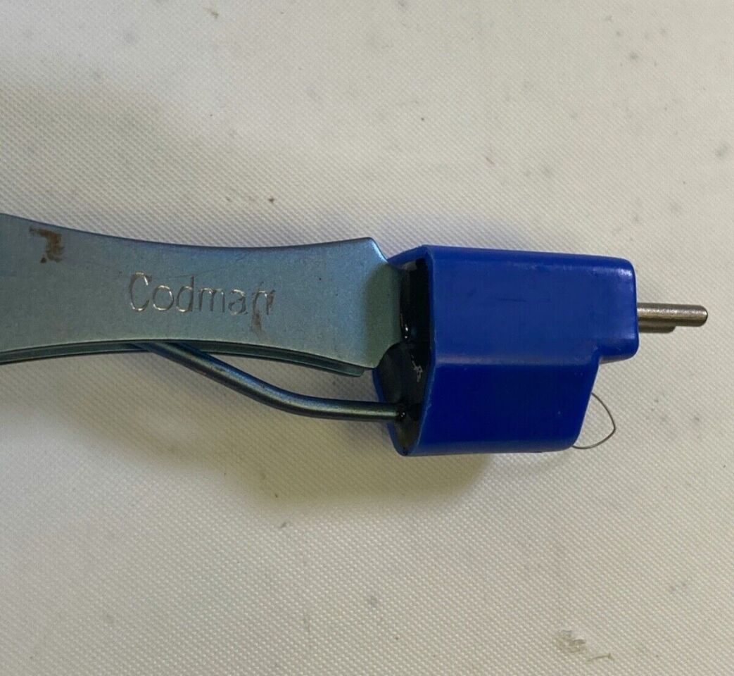 CODMAN 80-1224 0.75mm 90deg Up Tip Titanium Malis Irrigating Bipolar Forcep — photo 2