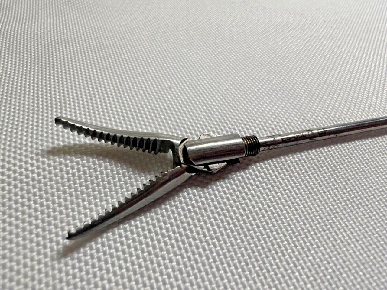 ENCISION ES0501 Monopolar Curved Maryland Dissector Insert 17mm X 35cm — photo 3