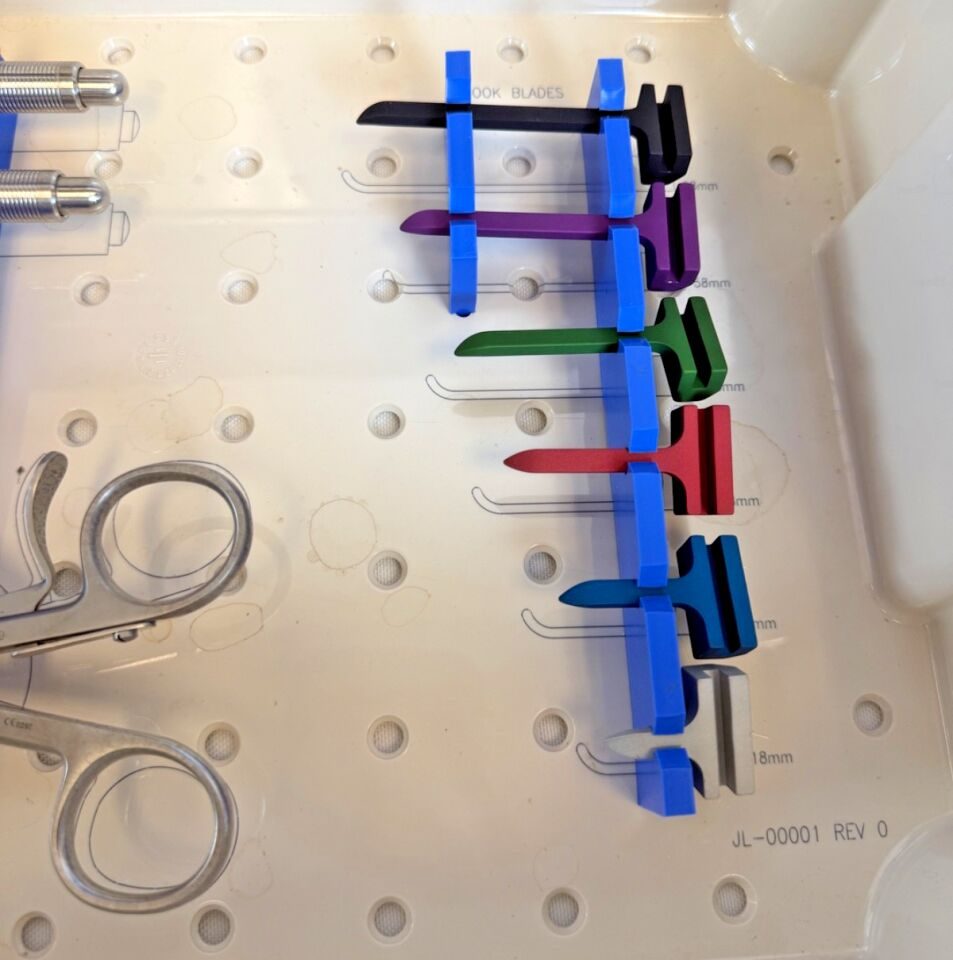 INTEGRA RUGGLES RU2400 FlexiSpine Retractor System w/ Sterilization Tray Neuro — photo 12