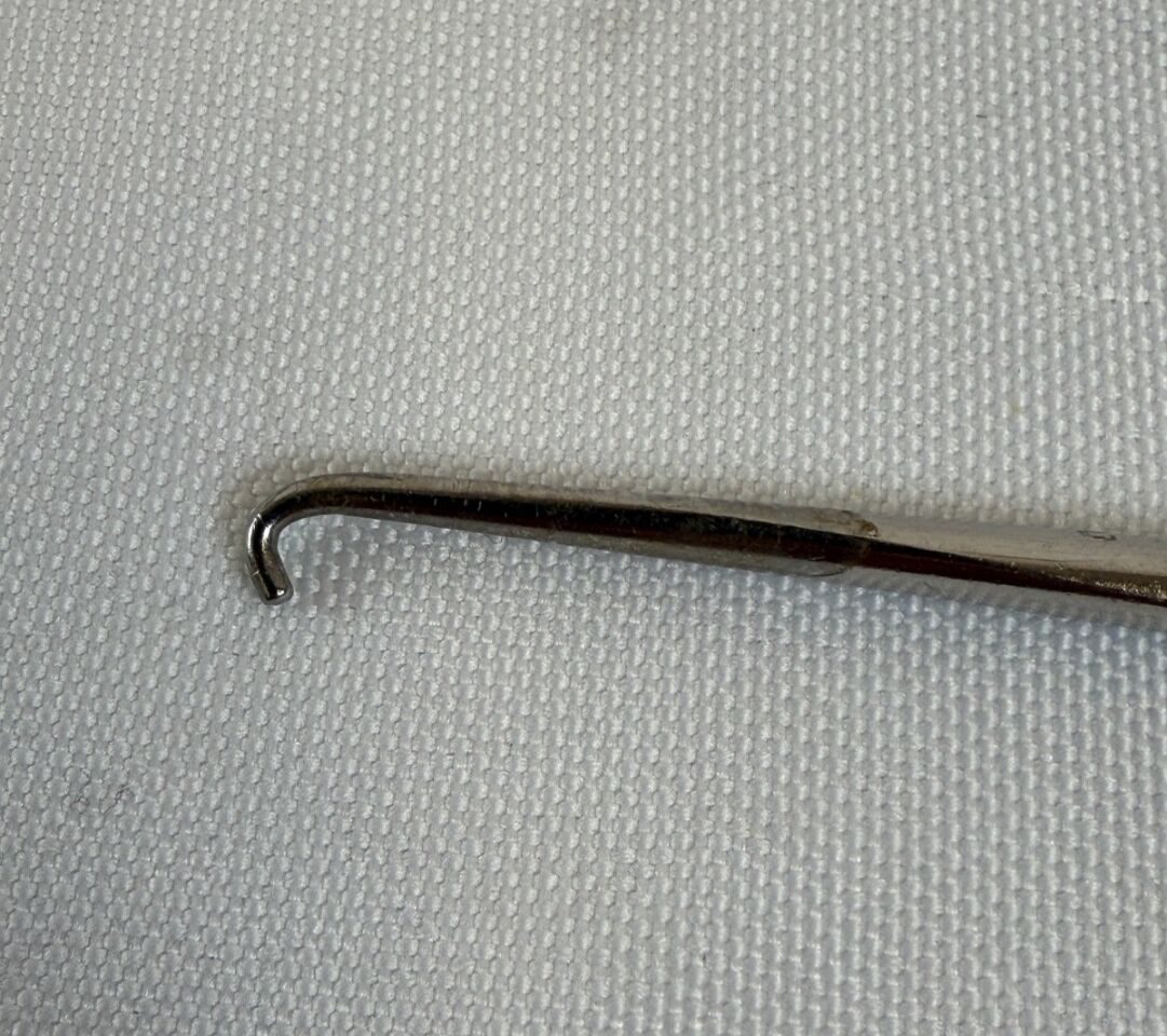 R. WOLF 8863.80 4.4mm Tip Arthroscopic Hook Probe — photo 3