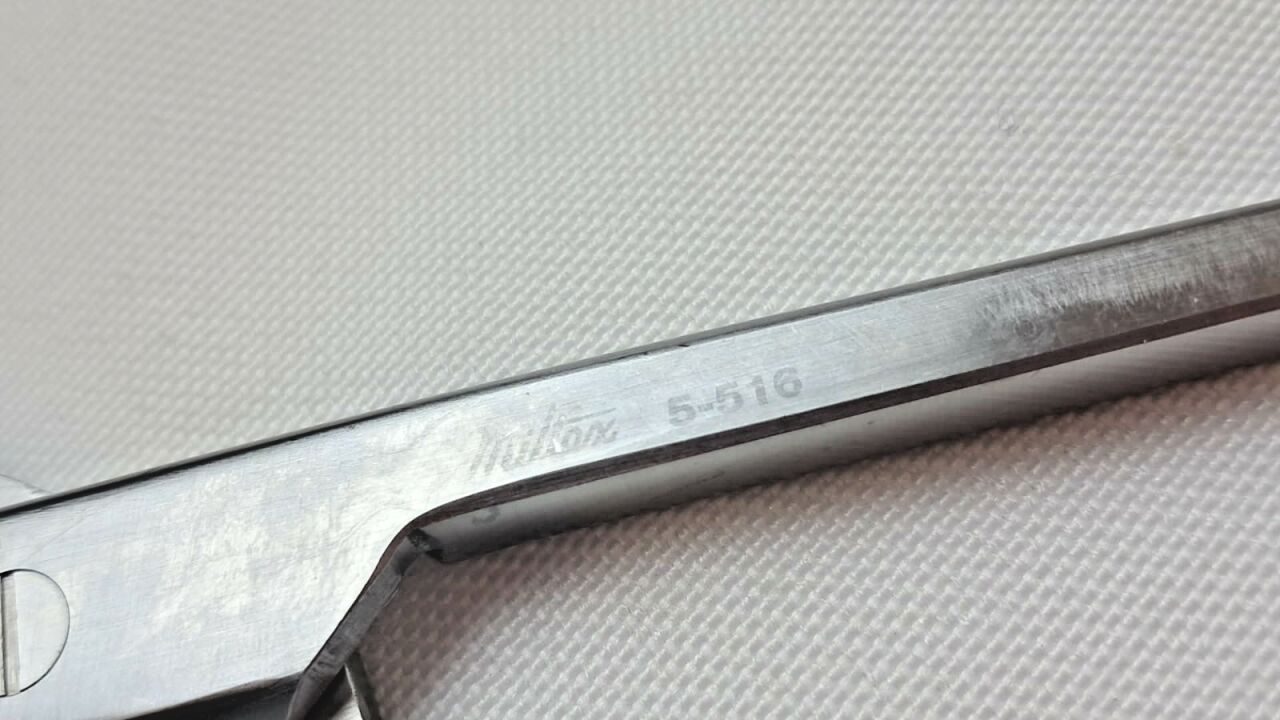 INTEGRA MILTEX 5-516 Lister Bandage Scissors 71/4" Angled Probe Point — photo 3