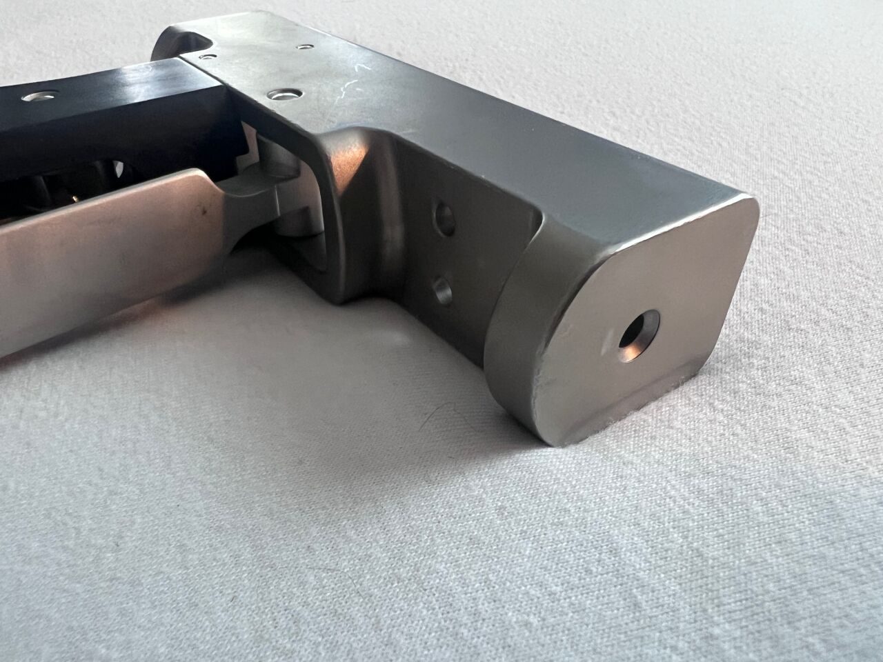 SYNTHES 03.010.024 Holding Device for Guide Wires & Reaming Rods — photo 2