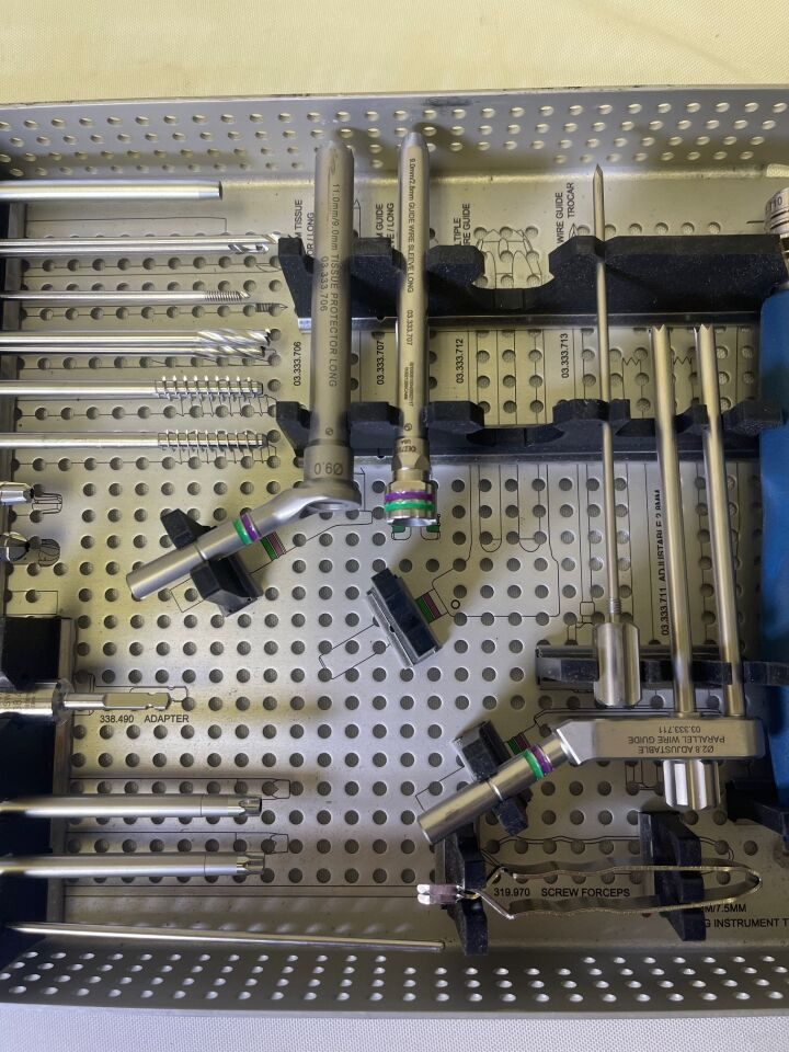 SYNTHES 60.333.120 6.5mm / 7.5mm Long Instrument Set — photo 6