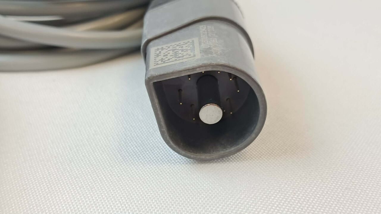 HARMONIC HP054 Electrosurgical Unit — photo 3