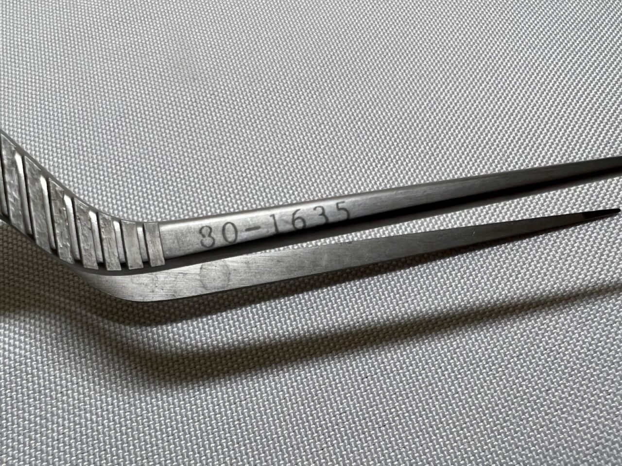 CODMAN 80-1635 Bayonet Bipolar Forceps — photo 2