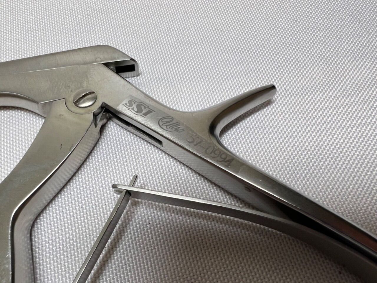 SSI ULTRA 57-0994 Kerrison Rongeur 4mm X 40deg X 11" Neurology Spine — photo 2