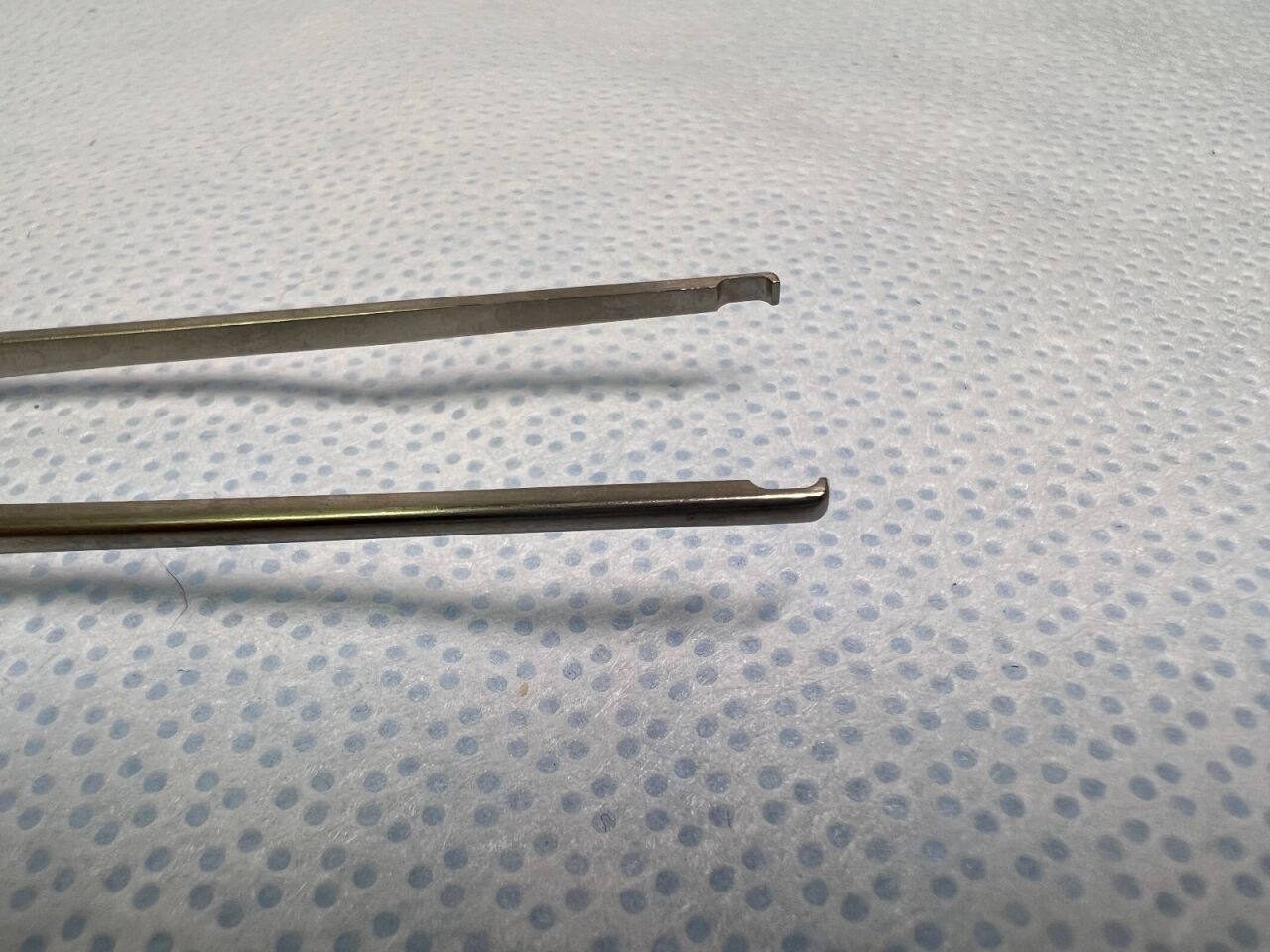 SYNTHES 2865-06-000 Plate Holding Forceps — photo 1