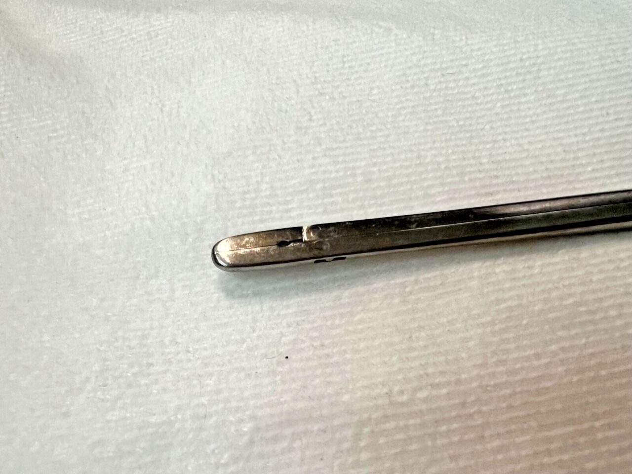 CODMAN 53-1230 Cushing IVD Rongeur 2mm X 10mm Cup 7" Length — photo 3