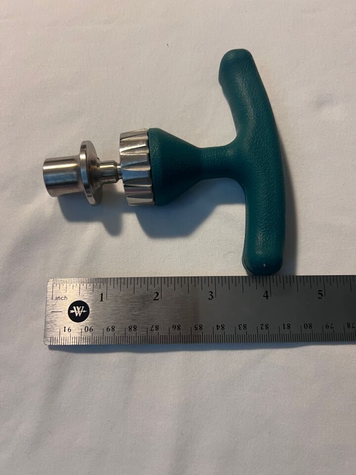 SYNTHES 388.652 Ratchet Wrench T-Handle w/ Hexagonal 6mm Quick-Coupling — photo 2