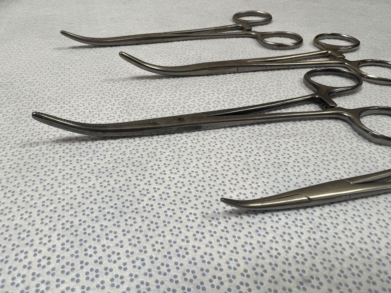 Up-Angled Serrated Forceps — photo 3