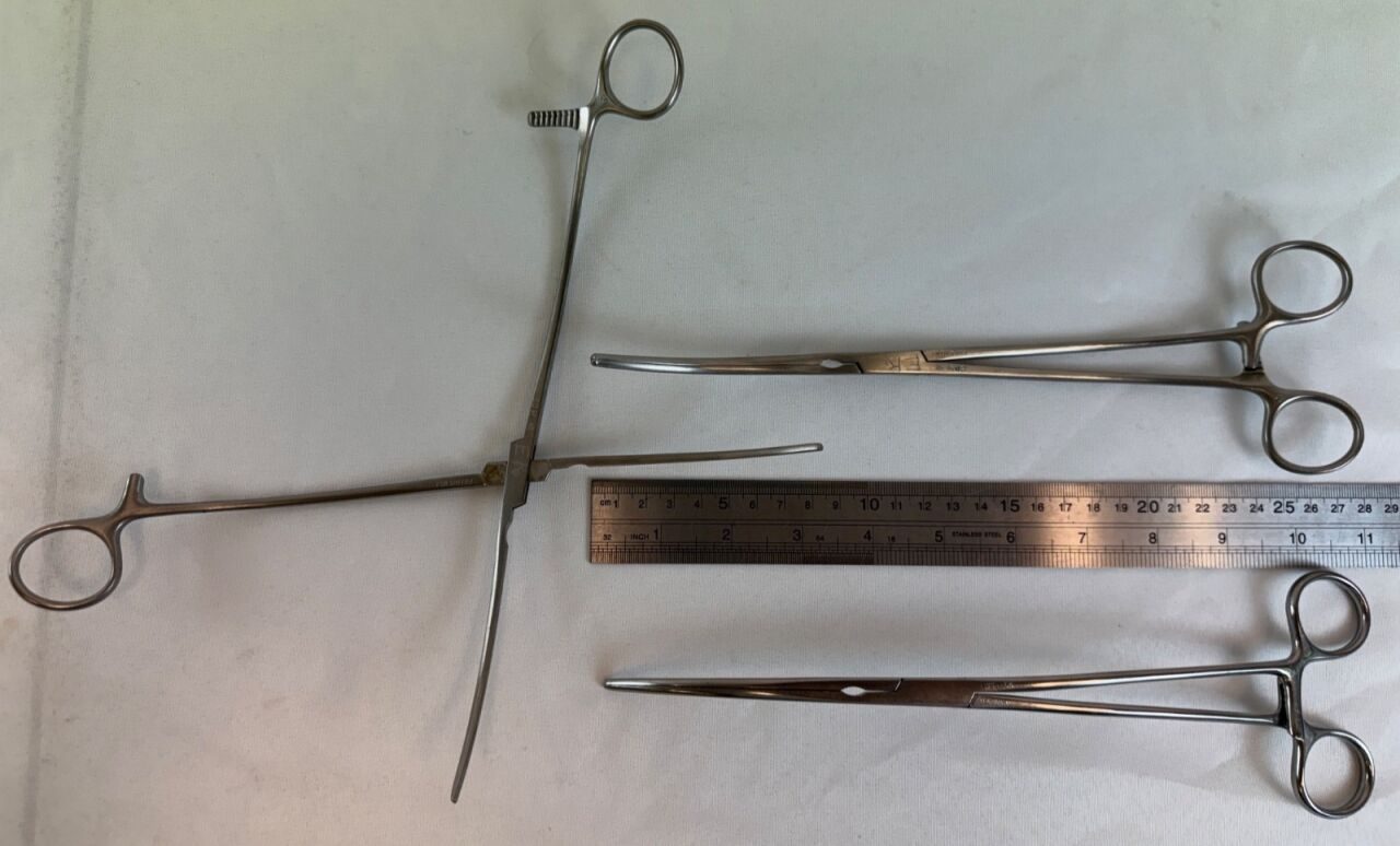 PILLING 35-3602 Set of 3 DeBakey Aneurysm Aorta Clamp Curved 4" Jaw Length 10" — photo 7