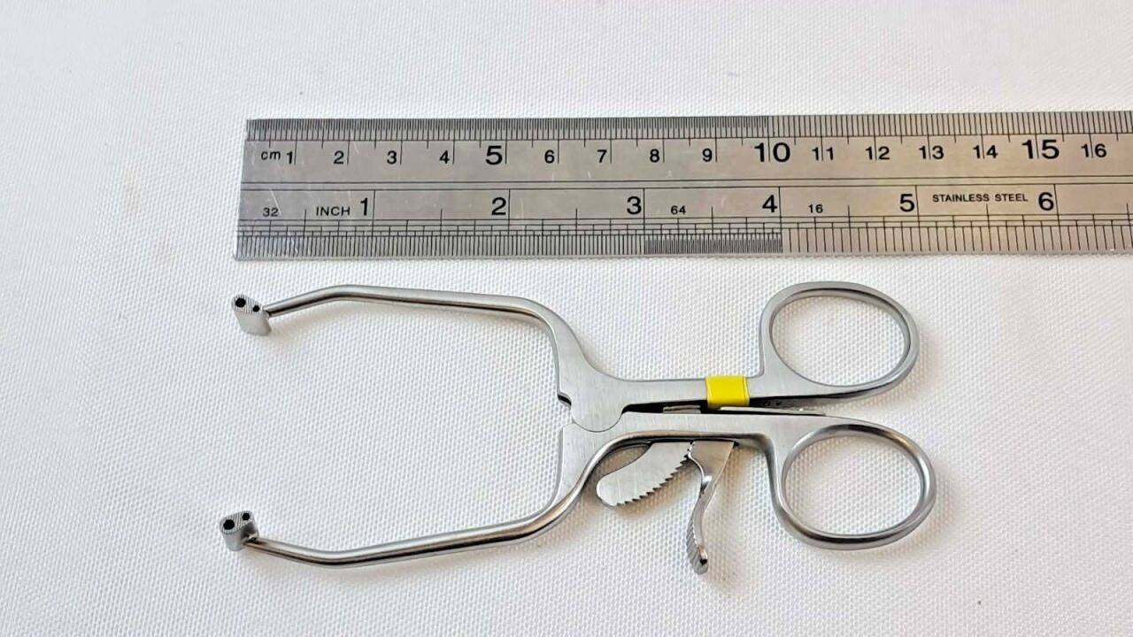 SHARP EDGE Innomed 1752 Wurapa Double Hole Pin Distractor 1.1mm 1.6mm Orthopedic — photo 6