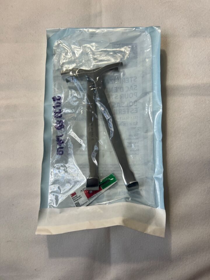 ZIMMER 3066-05 Smillie Angled Retractors T-Handle 5-1/2" L - lot of 2 — photo 5