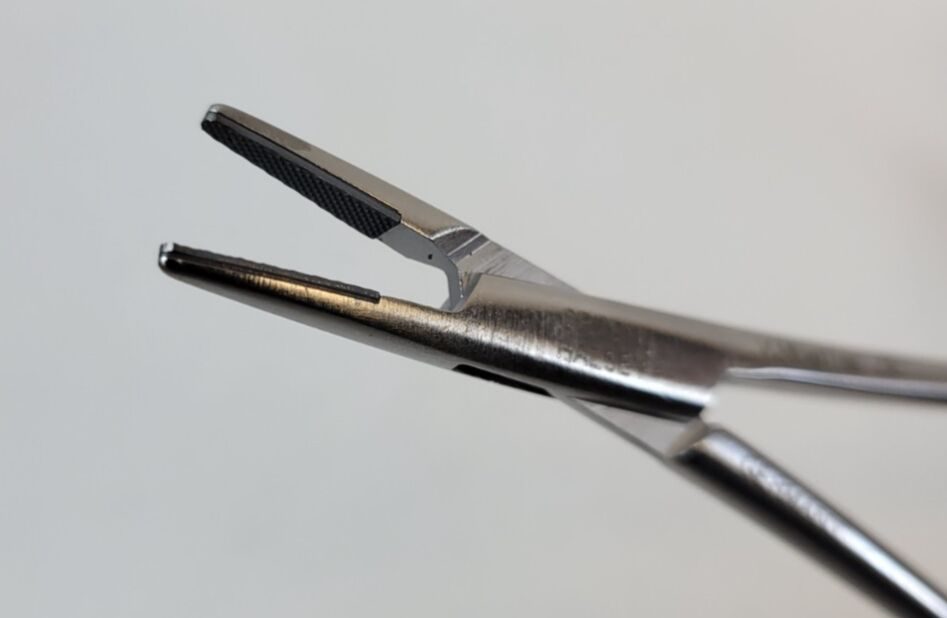 V. MUELLER OP7511 Vital Halsey Eye Needle Holder, Tungsten Carbide, 5" — photo 3