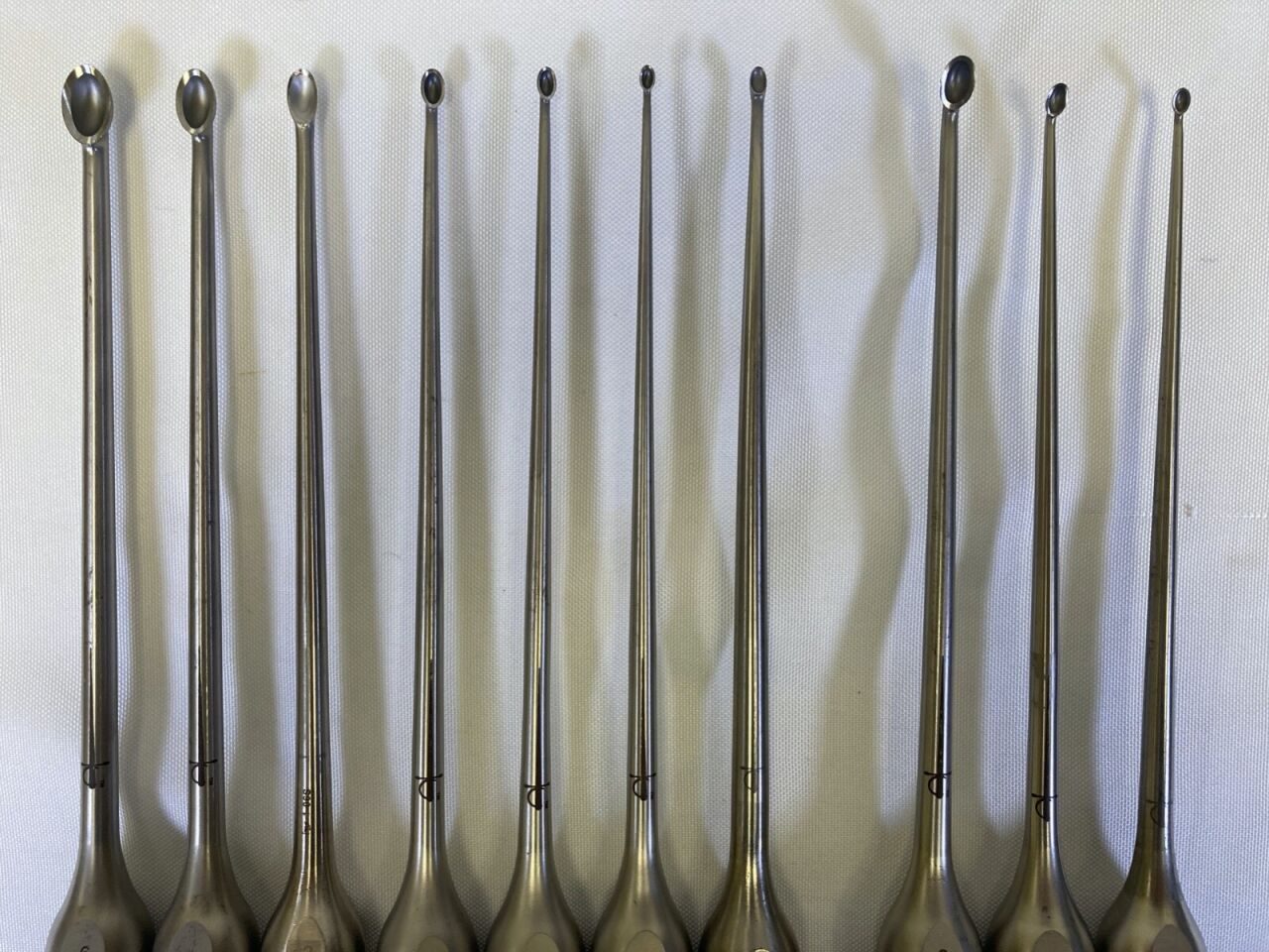 LENOX MACLAREN Wallie Heinig of 10 13.5" Straight & Forward Angled Curette Set — photo 8