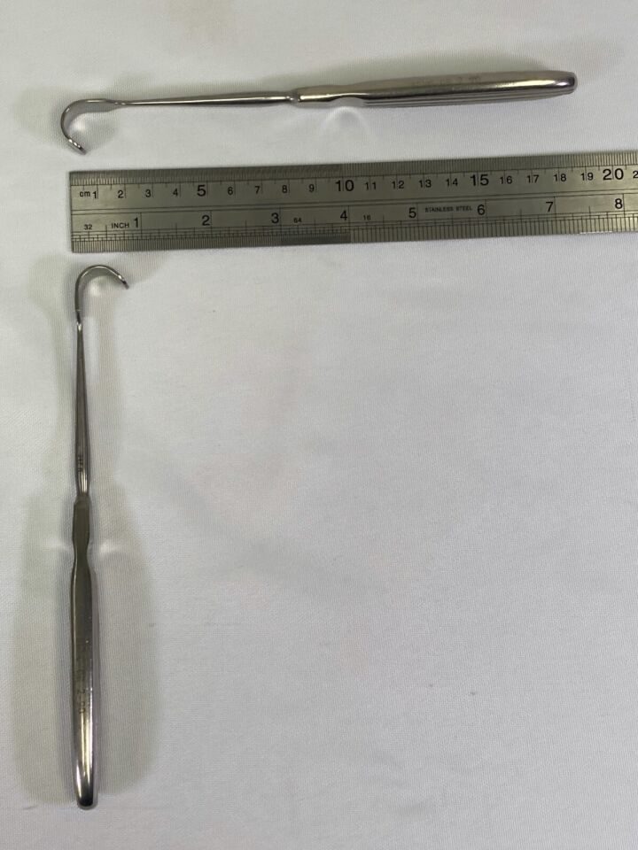 PILLING 481500 Little Retractors 1/2" W x 3/4" Deep x 7" Long — photo 8