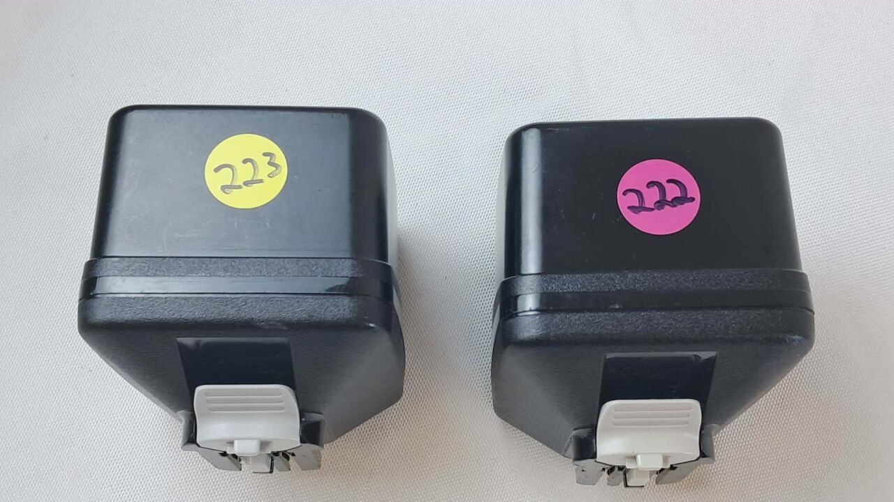 STRYKER 8215 System 8 Large Battery Cycle Counts: 222 & 223