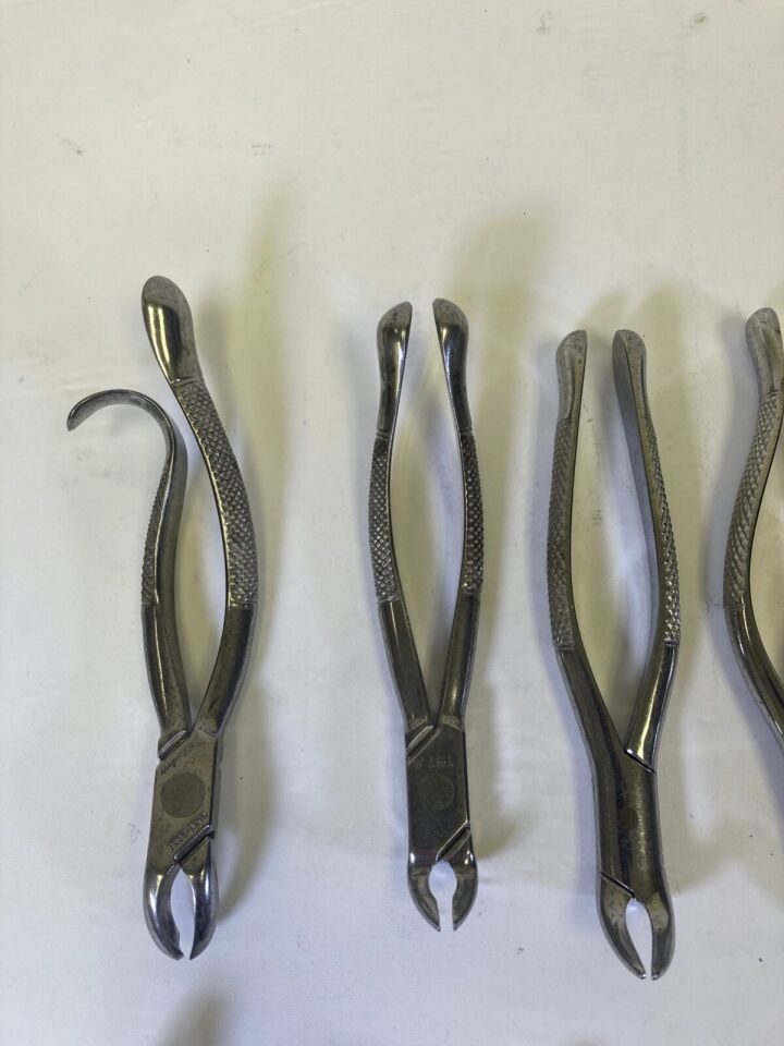 VARIOUS  Clev-Dent Premier Dental Extraction Forcep Set w/ Perforated Pan — photo 3
