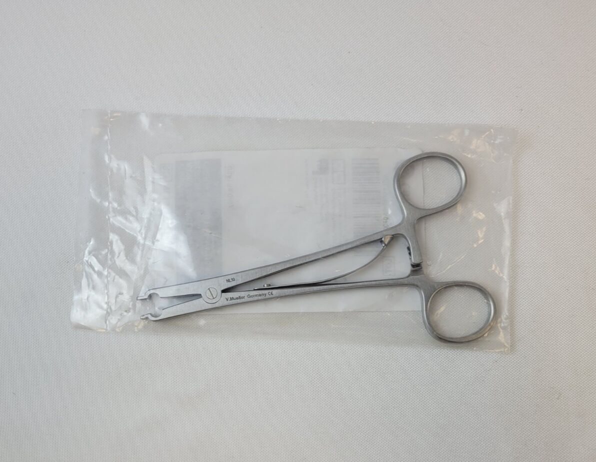 V. MUELLER NL-10 Raney Scalp Clip Applying Forceps 6.25" — photo 1