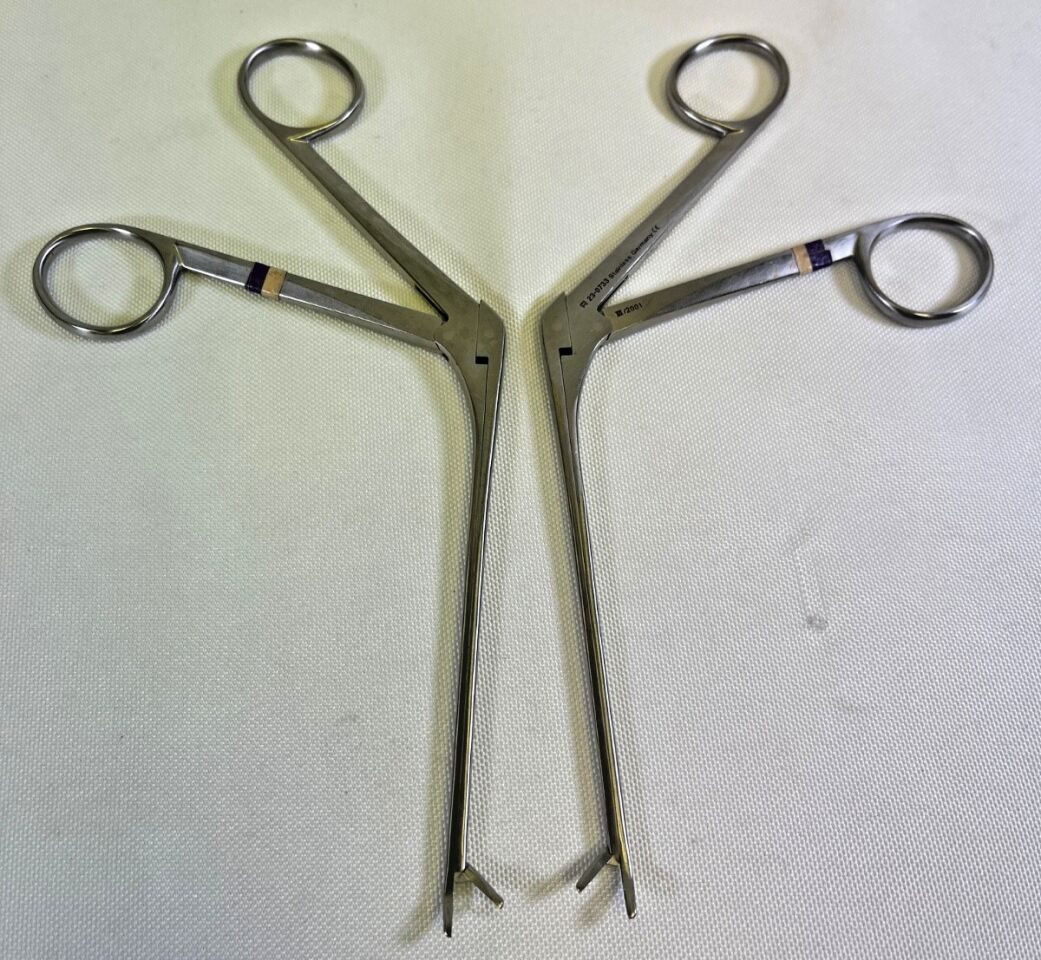 RICHARDS OLYMPUS 23-0732 & 23-0733 Weil Blakesley Forceps L&R 30deg Tip 2.5X5.5mm