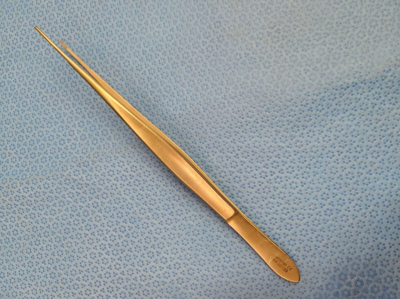 STRYKER 64-20129 Tissue Forceps with Grasping Lips 7"